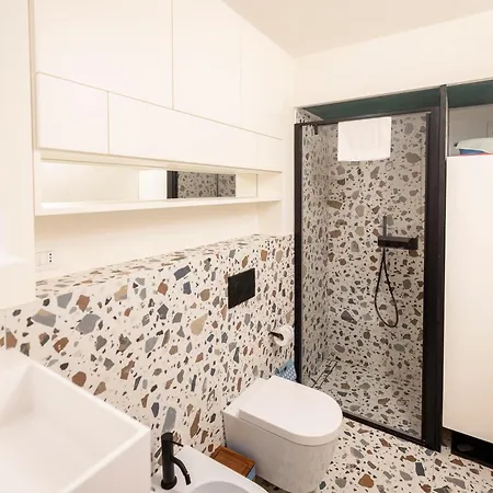 Loft Moderno A 500m Da Loreto M1 M2 Daire *